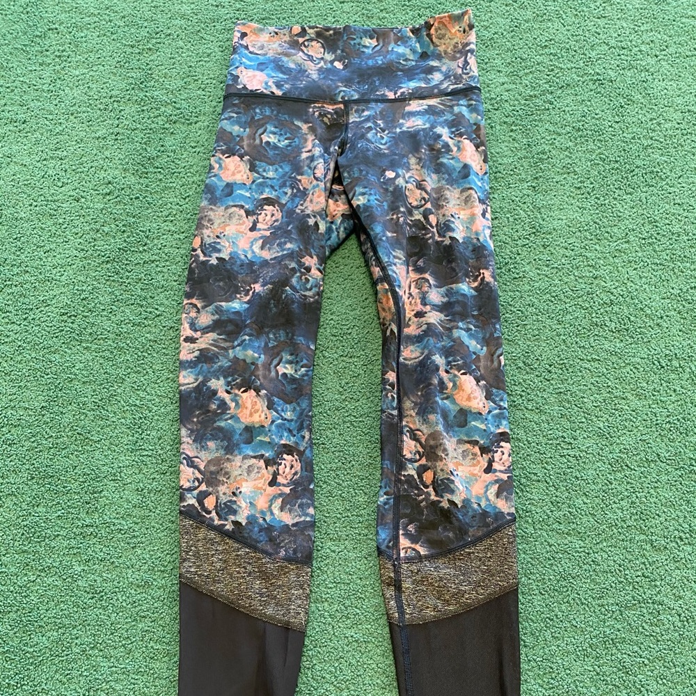 Lululemon leggings-floral print with blue mesh